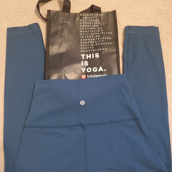 Lululemon leggings - Picture 3 of 6